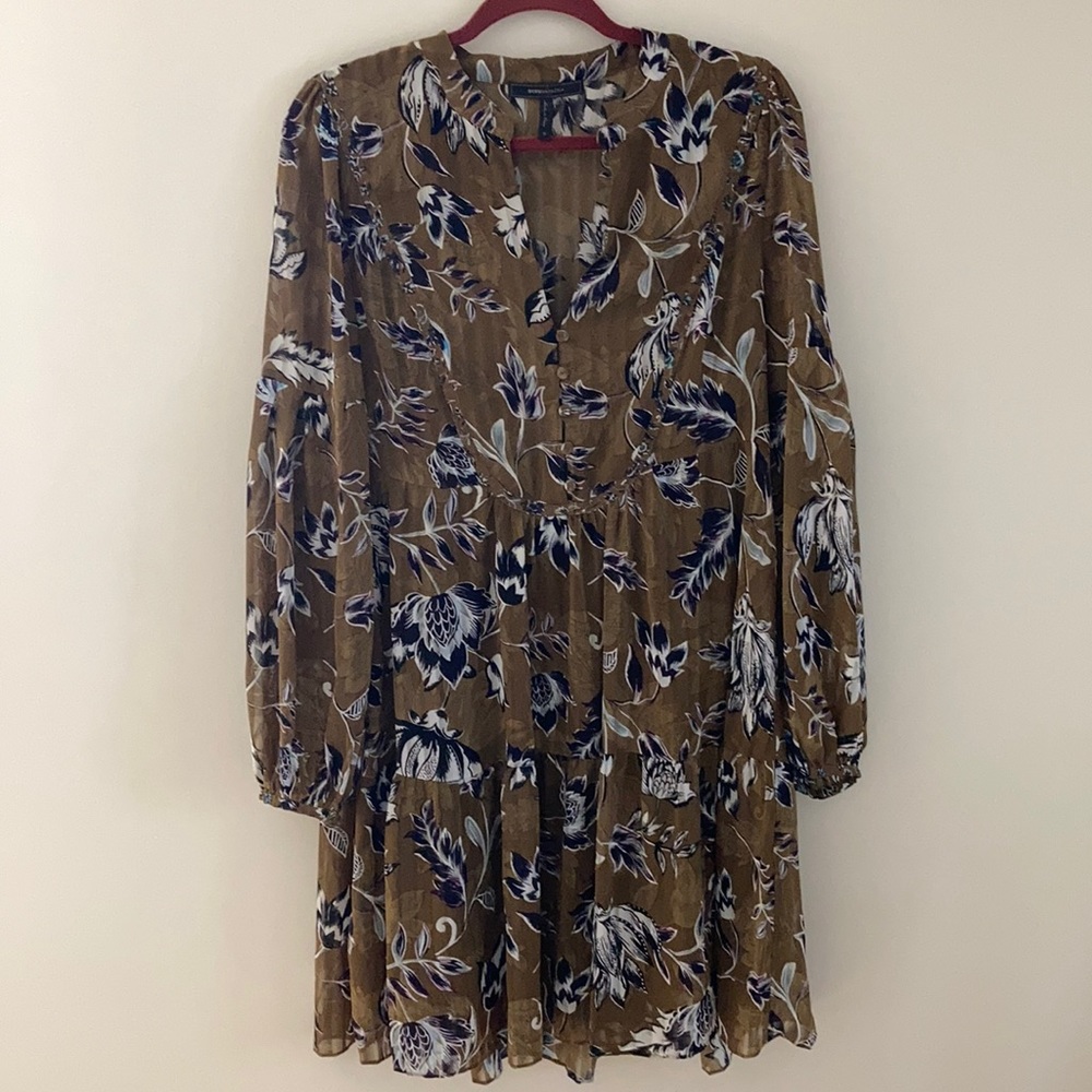 BCBG Floral puff sleeve shift dress